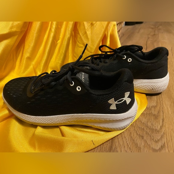 Under Armour “Charged Pursuit” Women’s Mesh Athletic Shoes Size 6.5. Worn 3 days - Picture 8 of 10